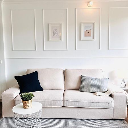 Neu - Frisch Renoviertes Ferienapartment "Waterkant" บือซุม ภายนอก รูปภาพ