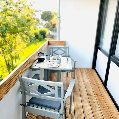 Neu - Frisch Renoviertes Ferienapartment "Waterkant" บือซุม ภายนอก รูปภาพ